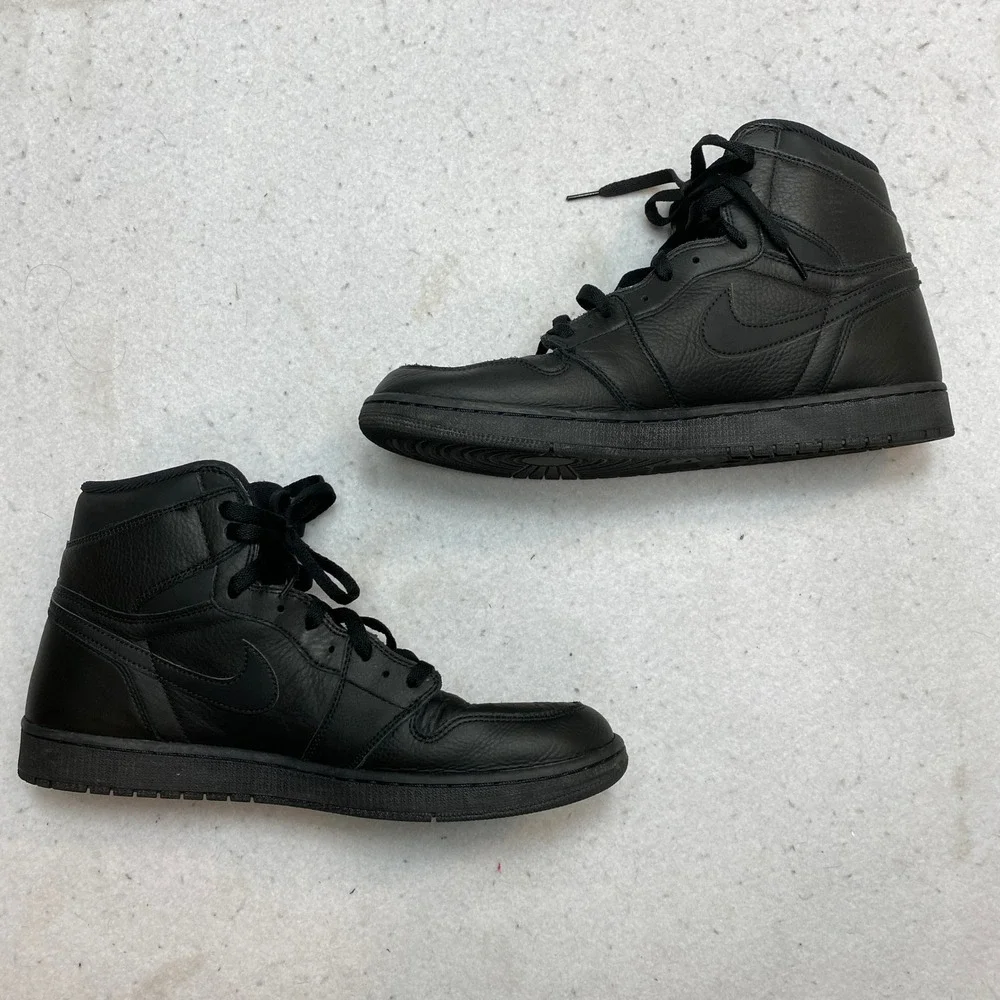 Jordan Sneakers Mens 14 Black Air Jordan 1 Retro High OG 555088-022 Triple Black